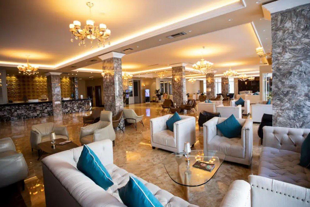 Grand Blue Fafa Resort & Spa Durrës 外观 照片