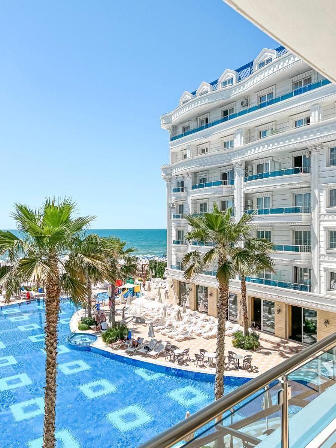 Grand Blue Fafa Resort & Spa Durrës 外观 照片