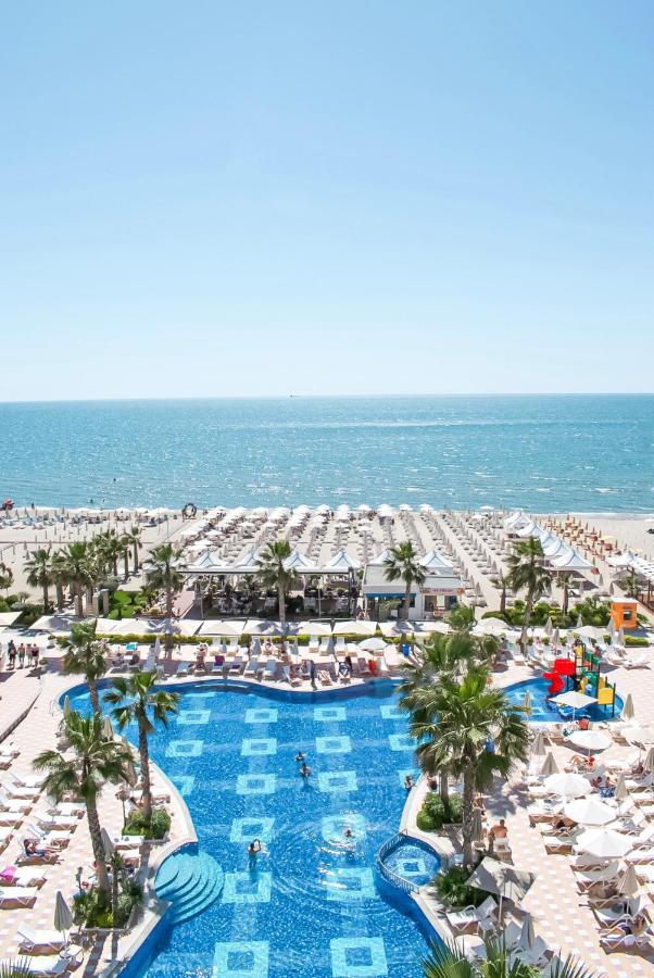 Grand Blue Fafa Resort & Spa Durrës 外观 照片
