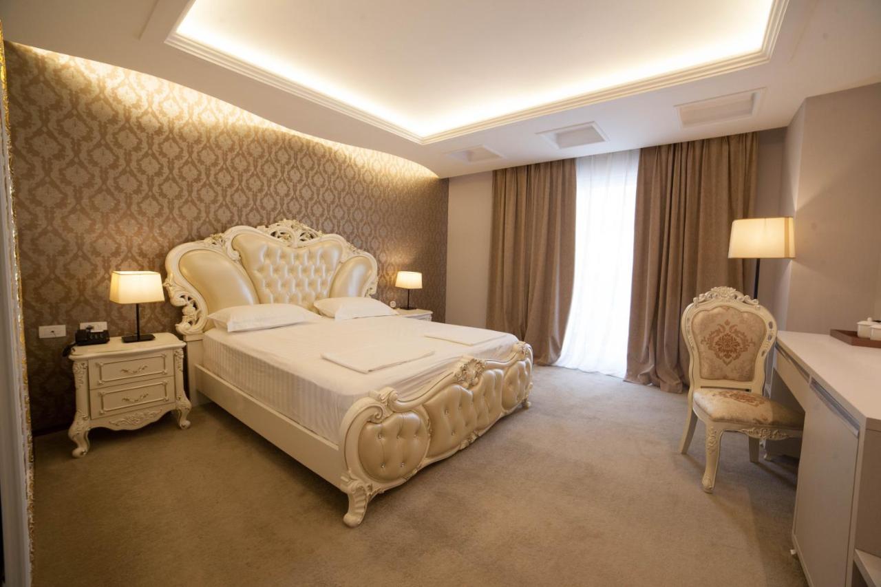 Grand Blue Fafa Resort & Spa Durrës 外观 照片