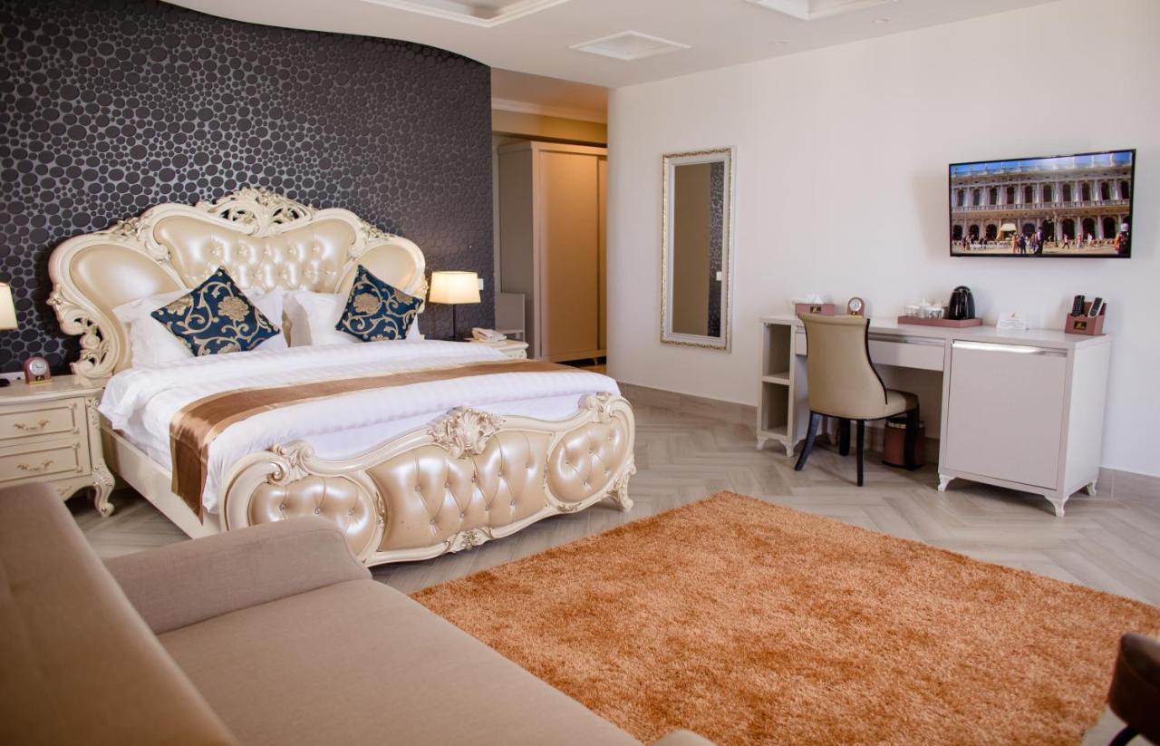 Grand Blue Fafa Resort & Spa Durrës 外观 照片