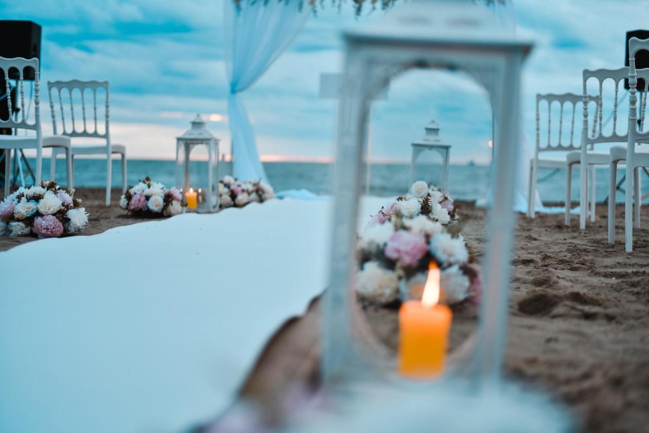 Grand Blue Fafa Resort & Spa Durrës 外观 照片